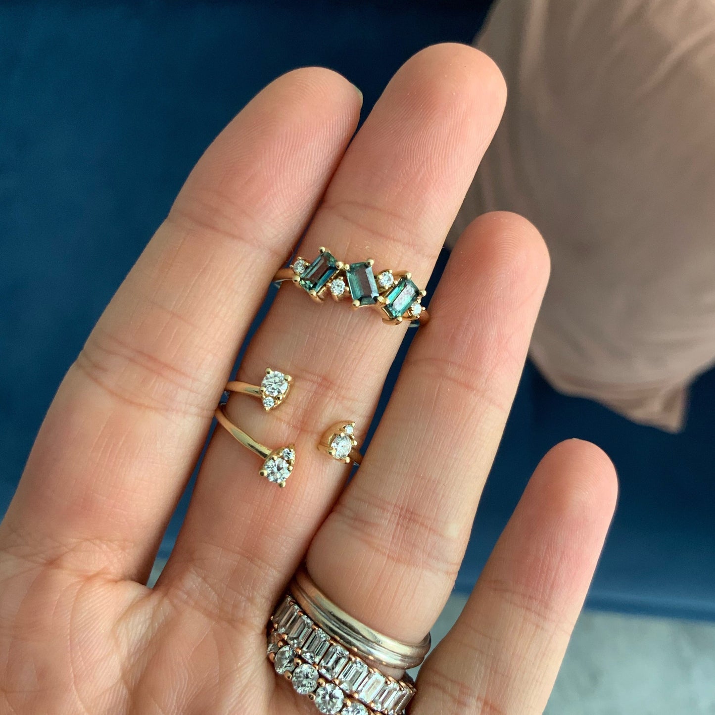 Anillo Tania con Zafiros Rosas/Morados