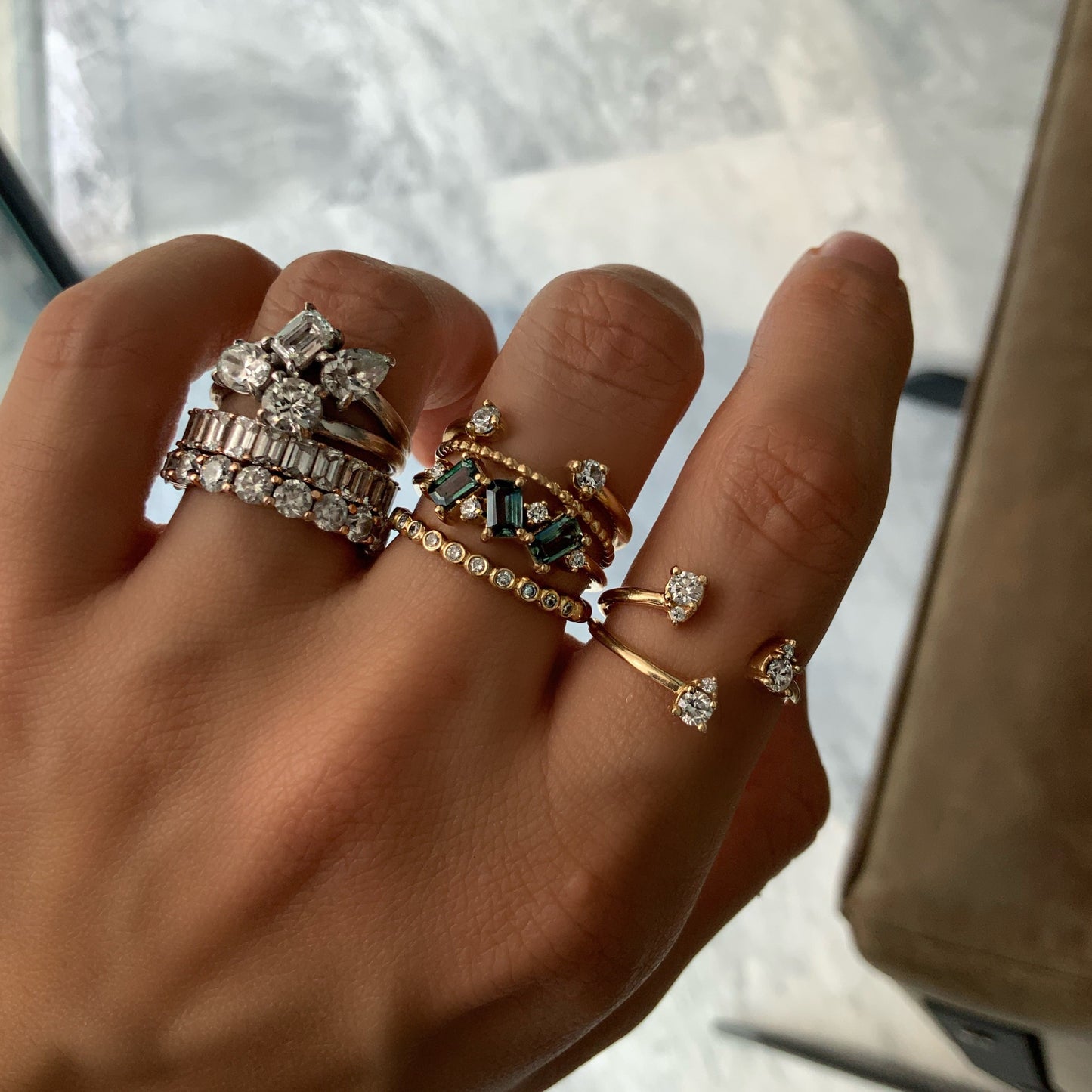 Anillo Tania con Zafiros Rosas/Morados