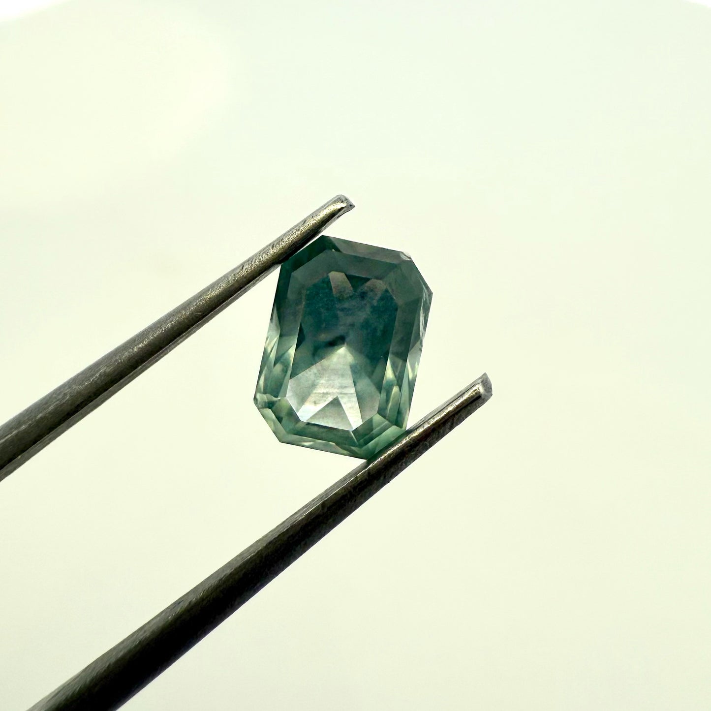 Zafiro Ceylan Opalescente Corte Esmeralda de 1.52ct