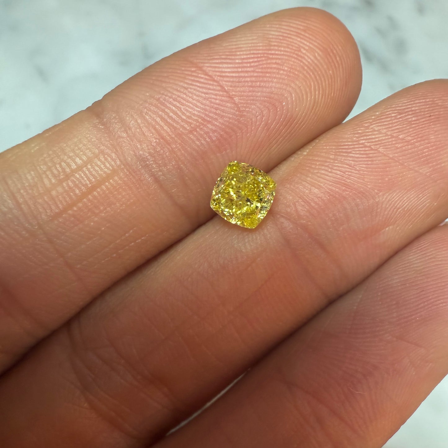 C - Diamante Amarillo 1.07ct Corte Cushion / Medidas 5.38x5.41mm