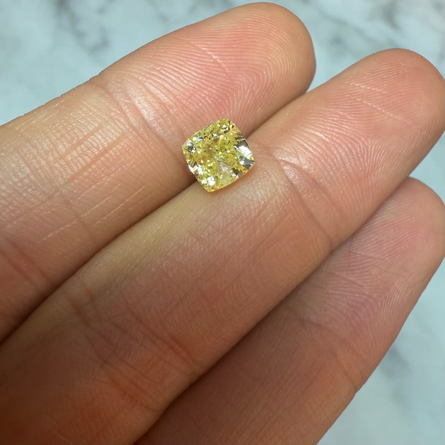 G - Diamante Amarillo 1.56ct Corte Cushion / Medidas 6x6.13mm