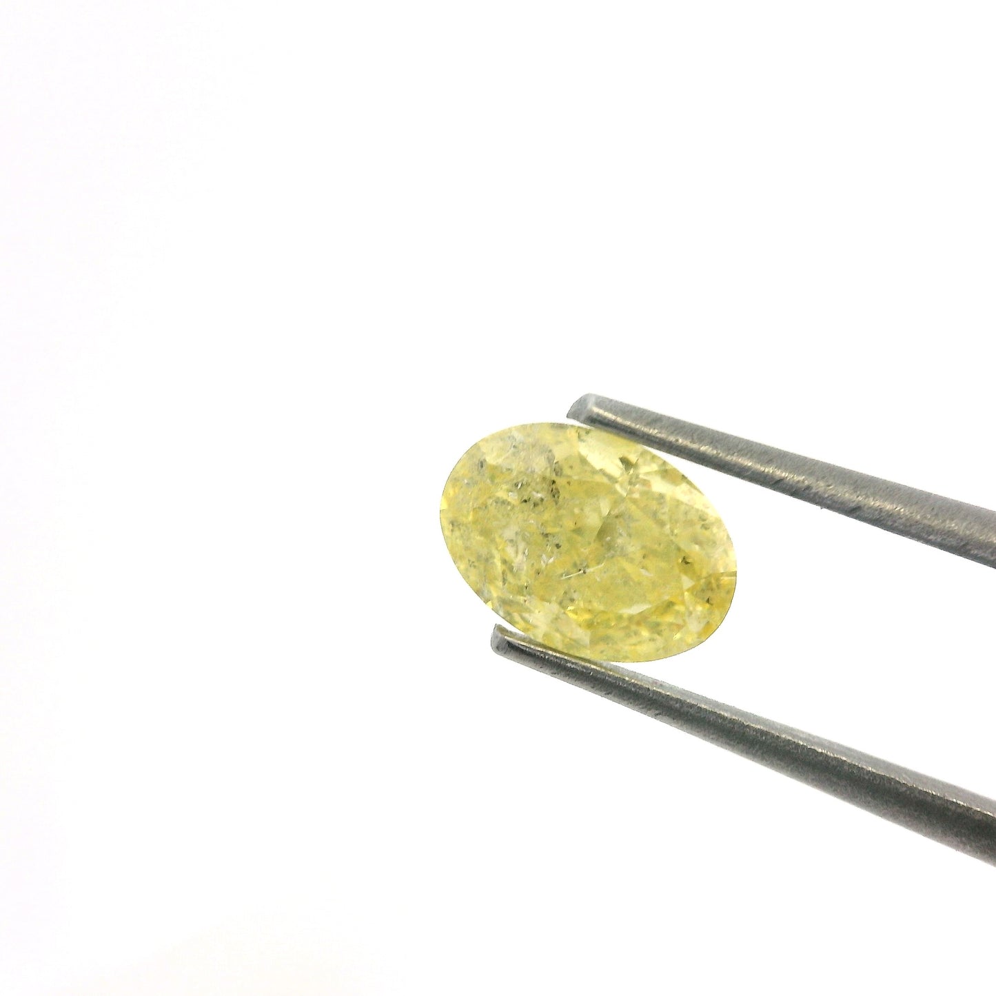R - Diamante Amarillo 1.01ct Corte Oval / Medidas 7.05 x 5.08mm