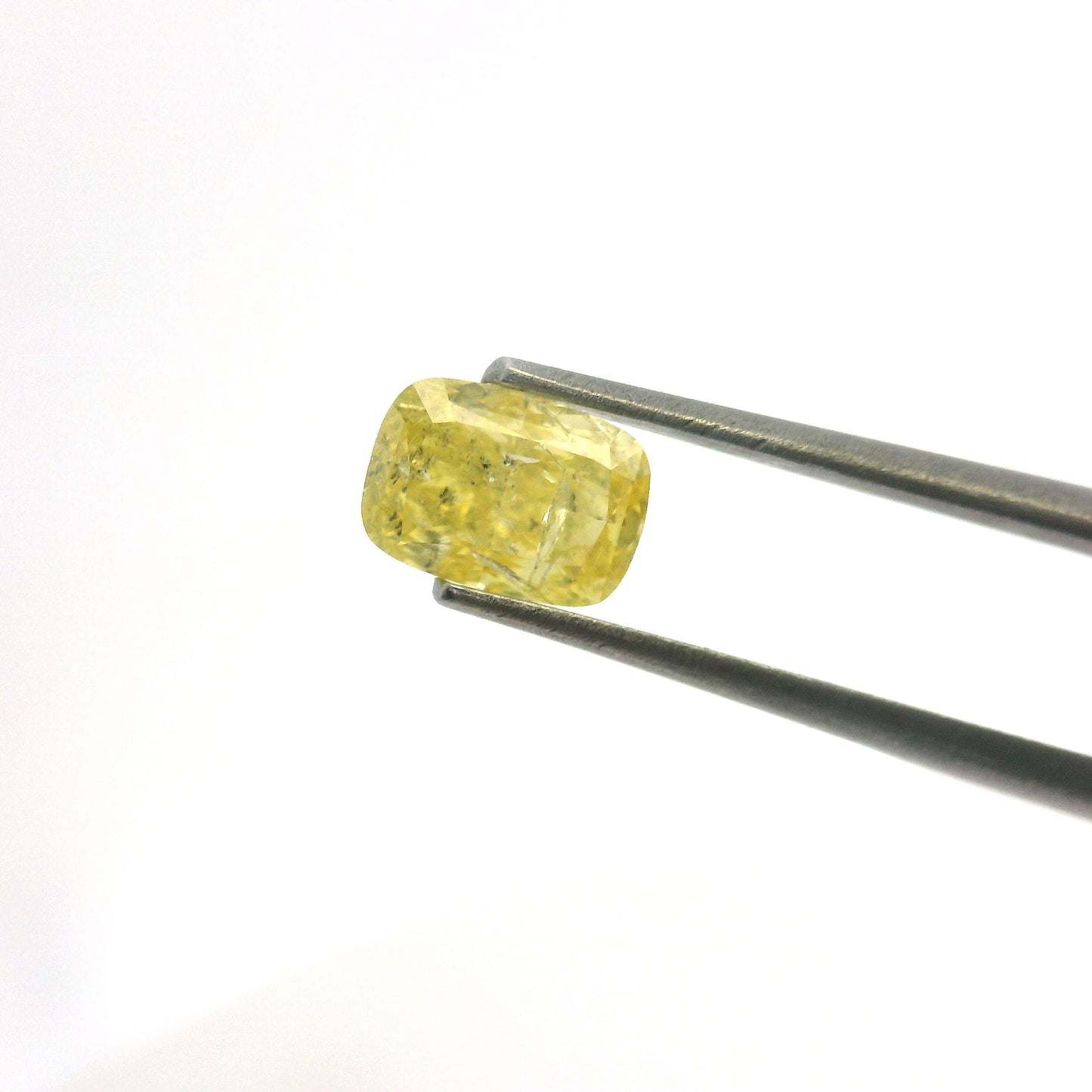 P - Diamante Amarillo 1.03ct Corte Cushion Alargado / Medidas 6.83 x 4.79mm