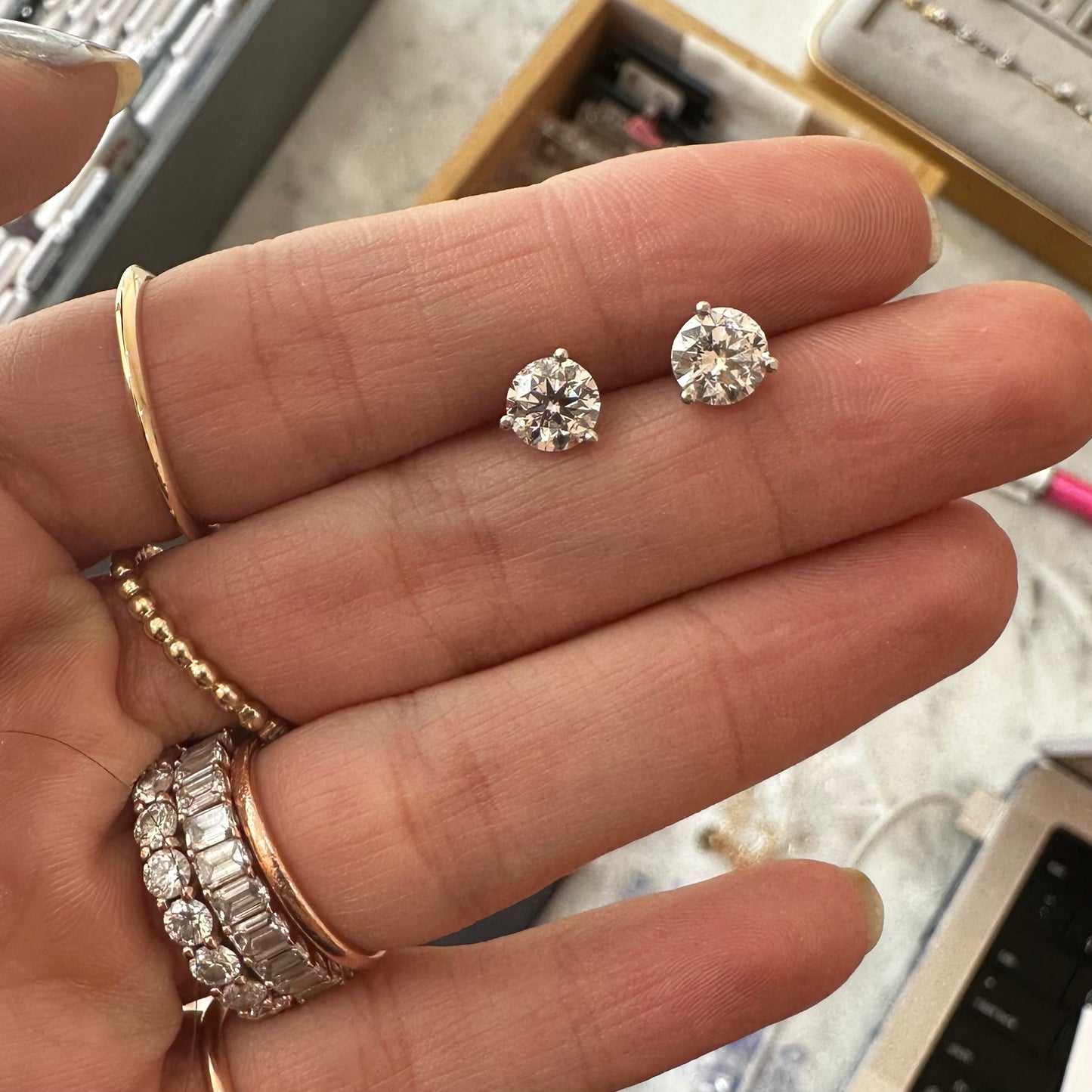Aretes de Diamante de 0.90ct cada uno (total 1.8ct)