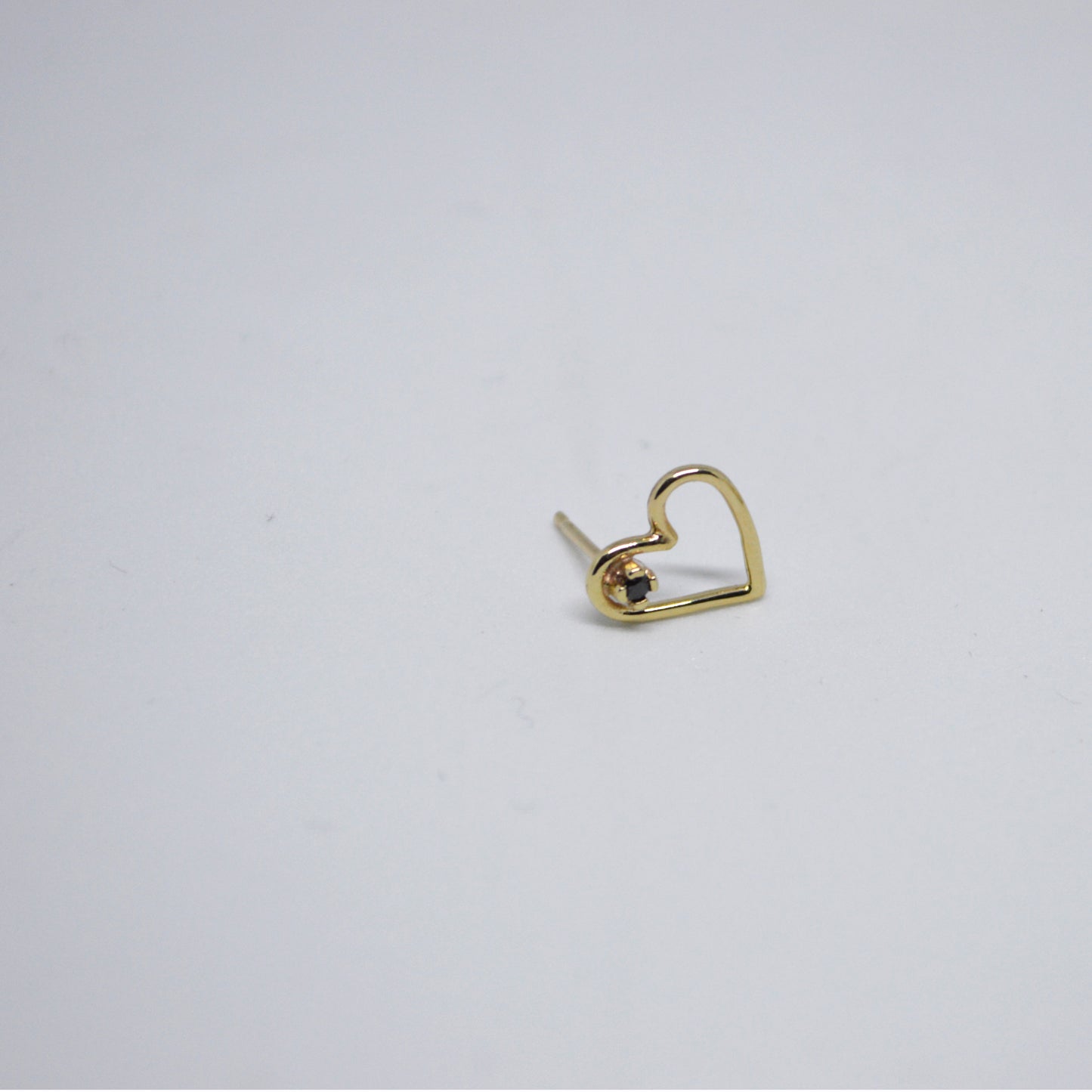 Mini Heart Earrings With Diamond