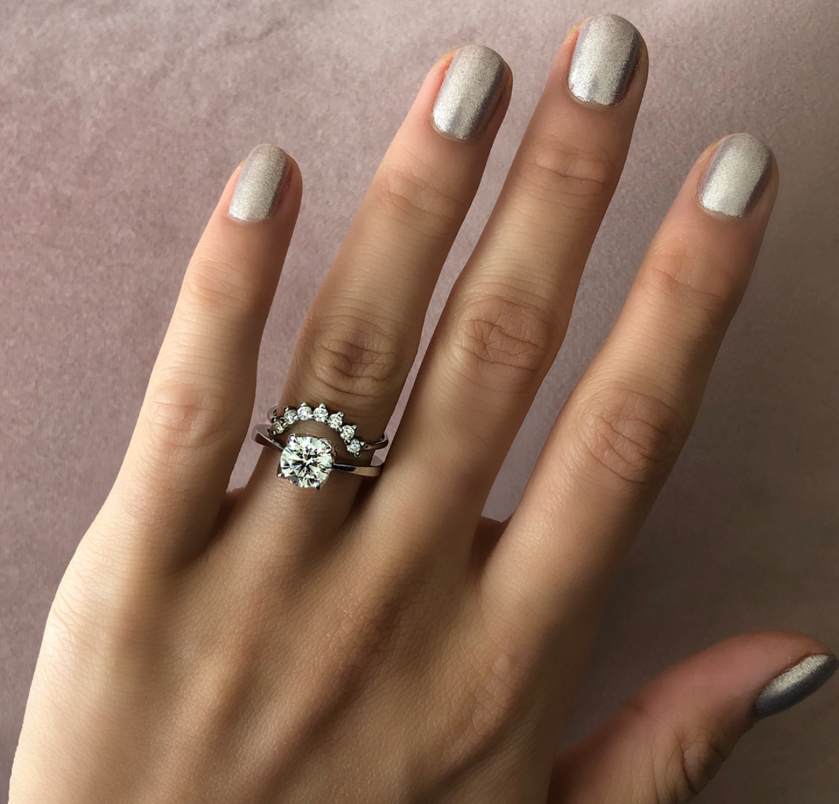 Anillo Corona Mijal con Diamantes Blancos