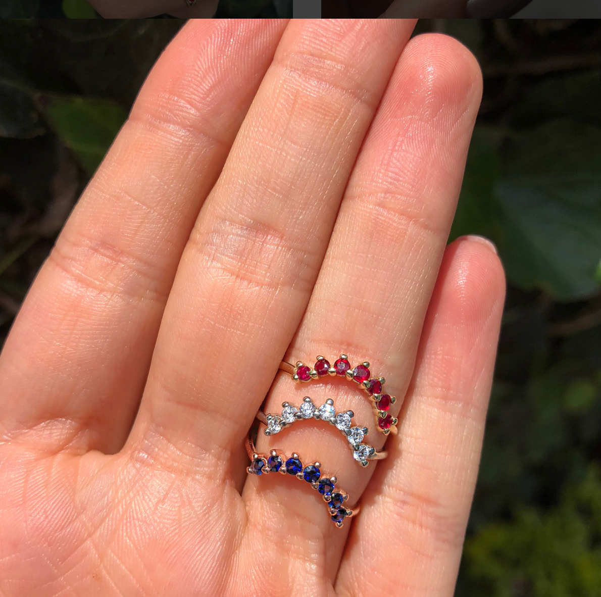 Anillo Corona Mijal con Diamantes Blancos