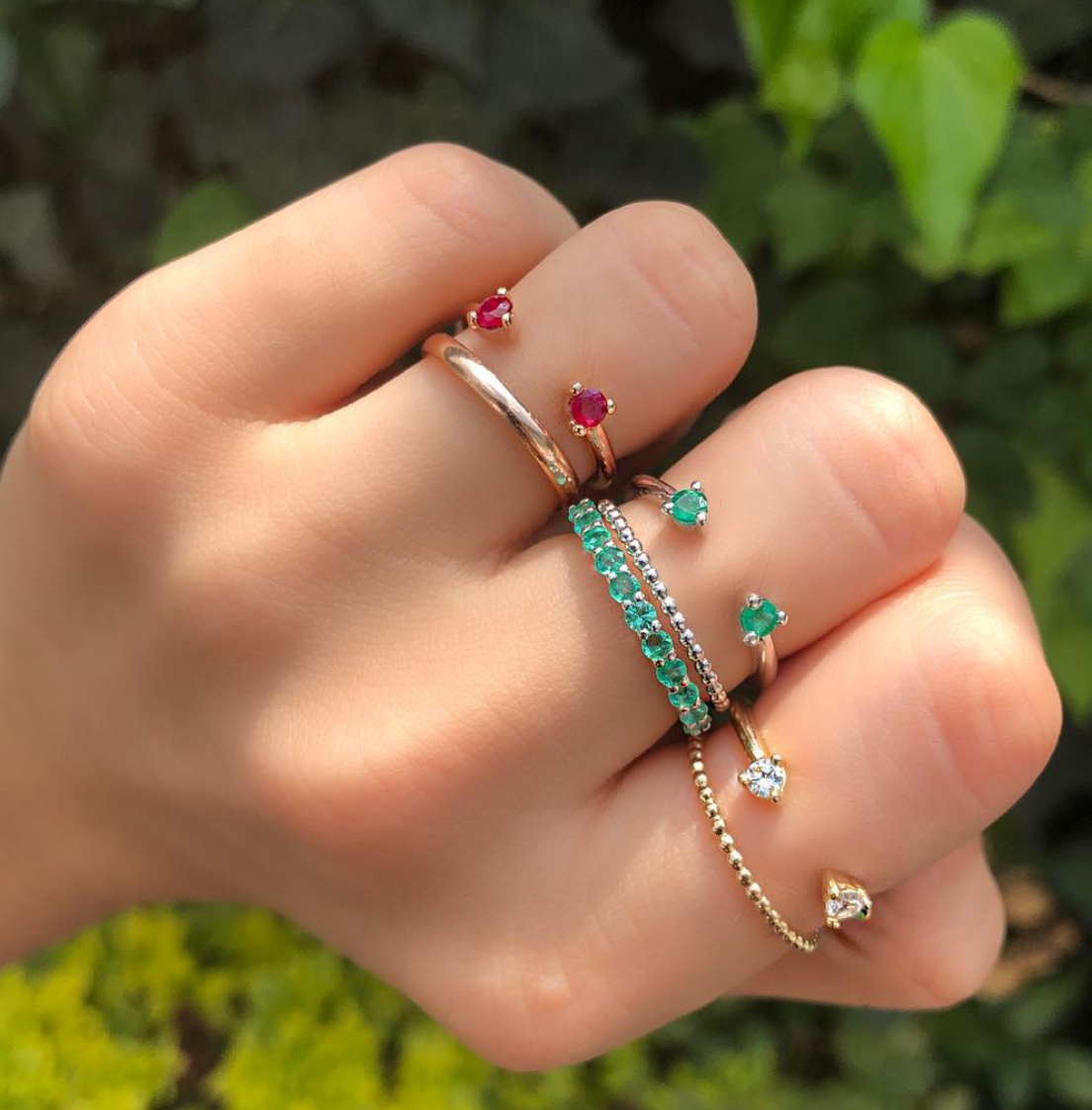 Anillo Eva Con Esmeralda, Rubí o Zafiro