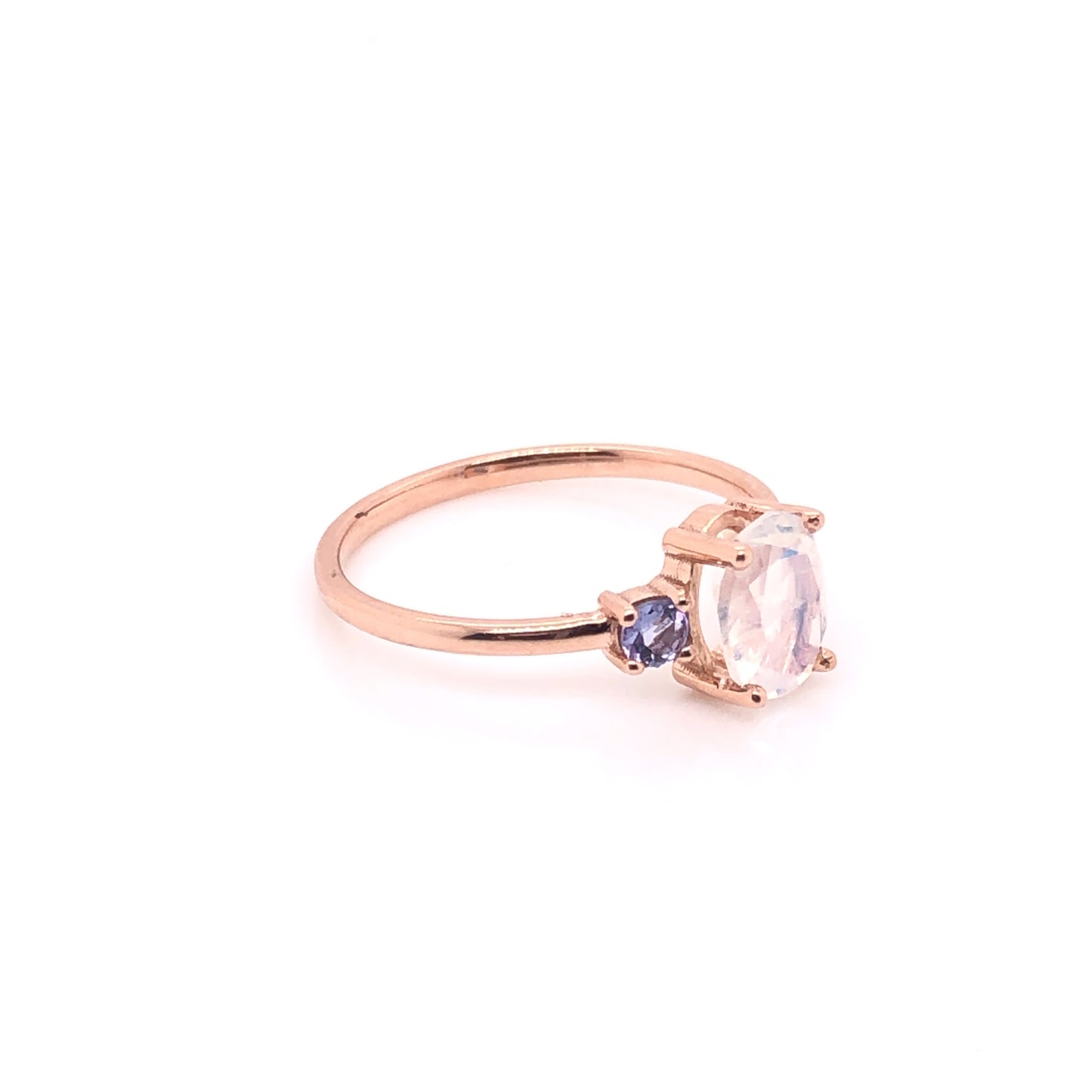 Anillo de Moonstone con Tanzanitas Laterales (pieza única)