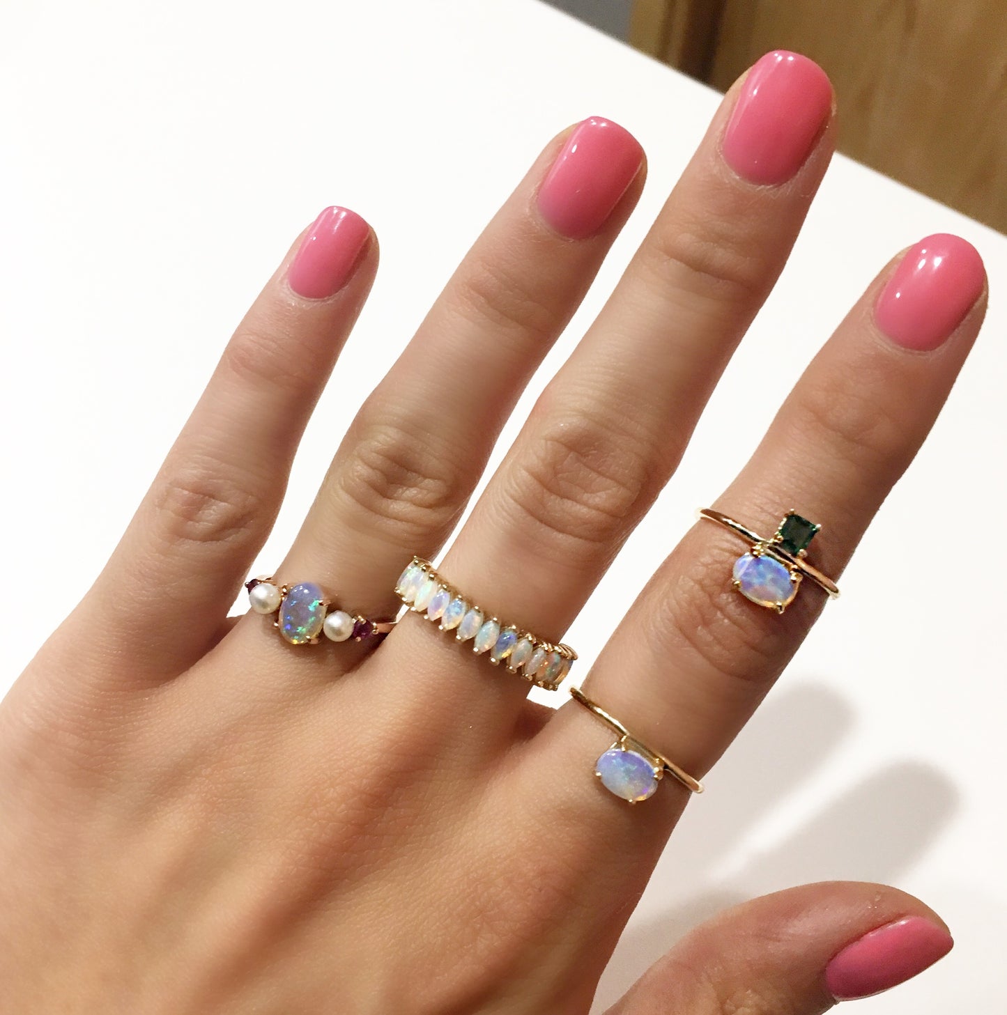 Anillo De Ópalo con Perlas y Rubíes