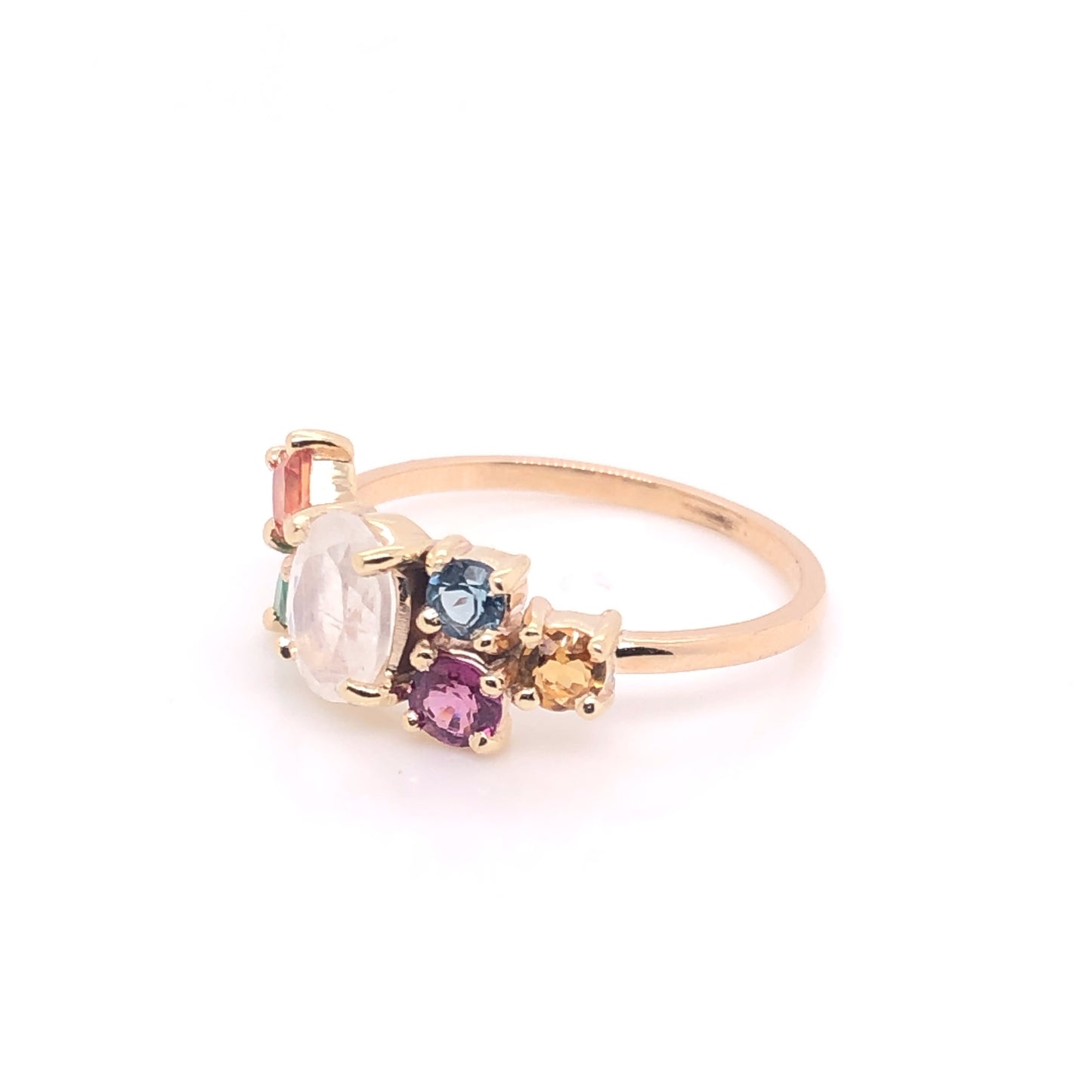 Anillo de Cluster de Moonstone central (pieza única)