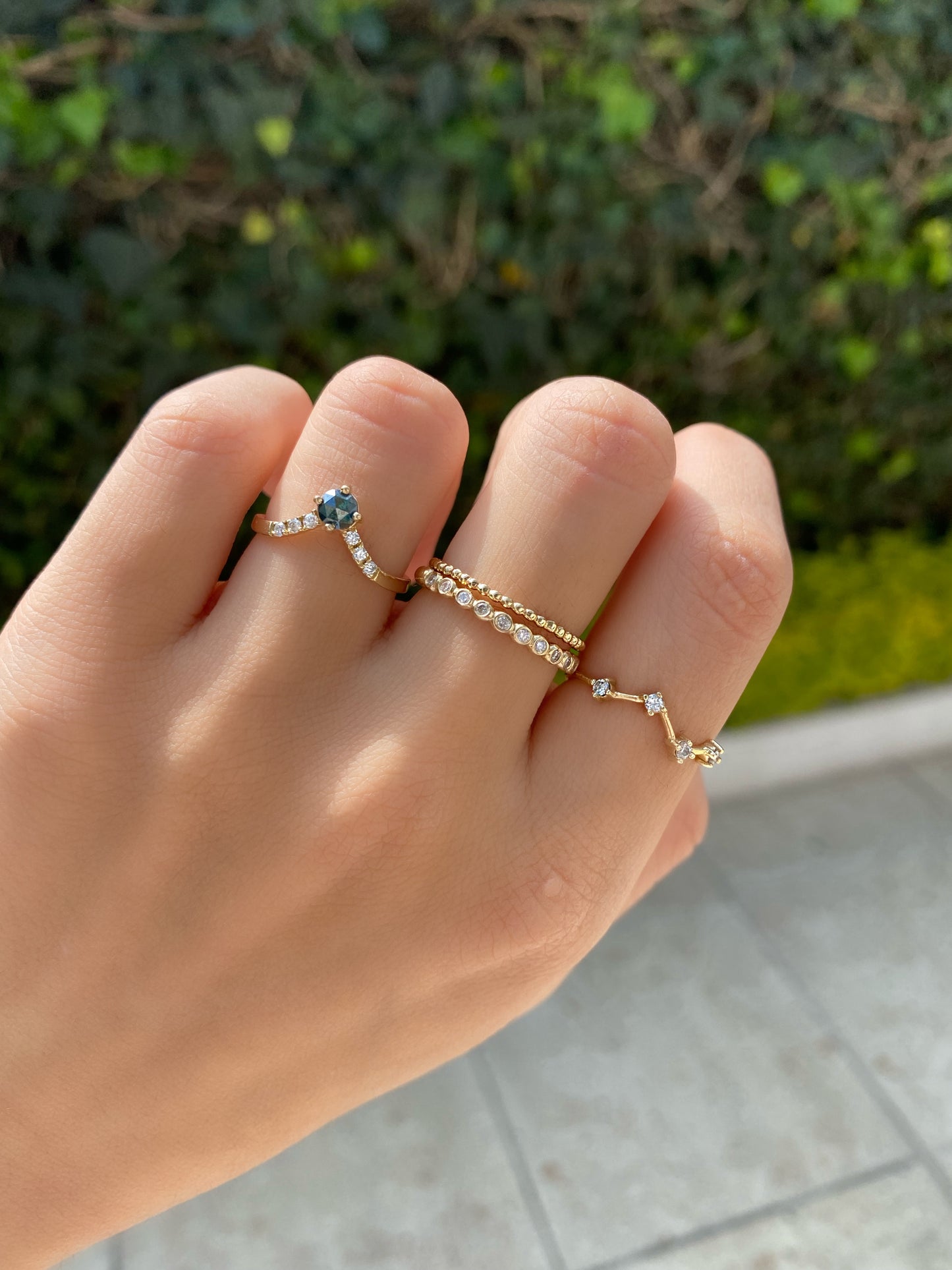 Anillo de Diamante salt and pepper azul con diamantes blancos