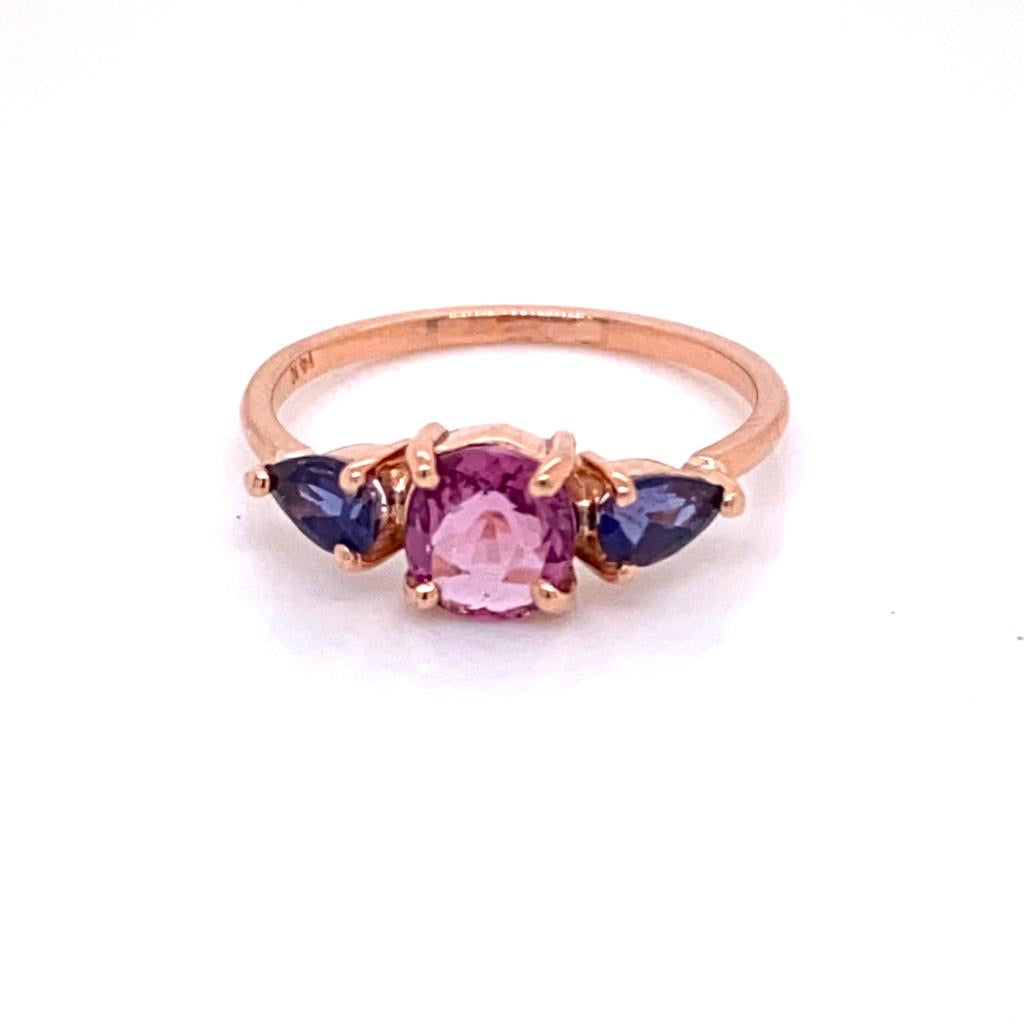 ENTREGA INMEDIATA / Anillo de Granate Morado con Iolitas laterales / Oro rosa 14k / Talla 6