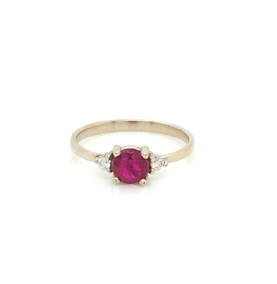 IMMEDIATE DELIVERY / Ring with Central Ruby and Diamonds / 14k White Gold / Size 4.75