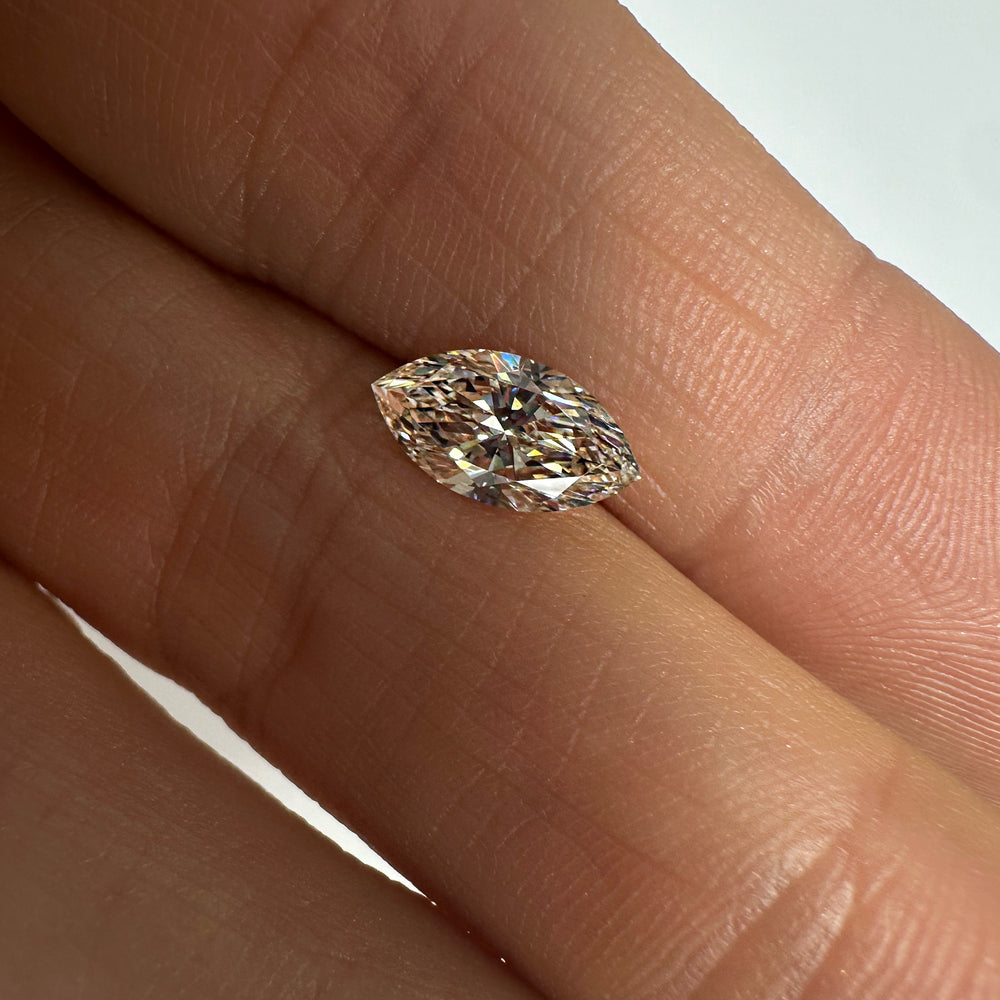 
                      
                        Diamante marquis 1.2ct color L, claridad SI1
                      
                    