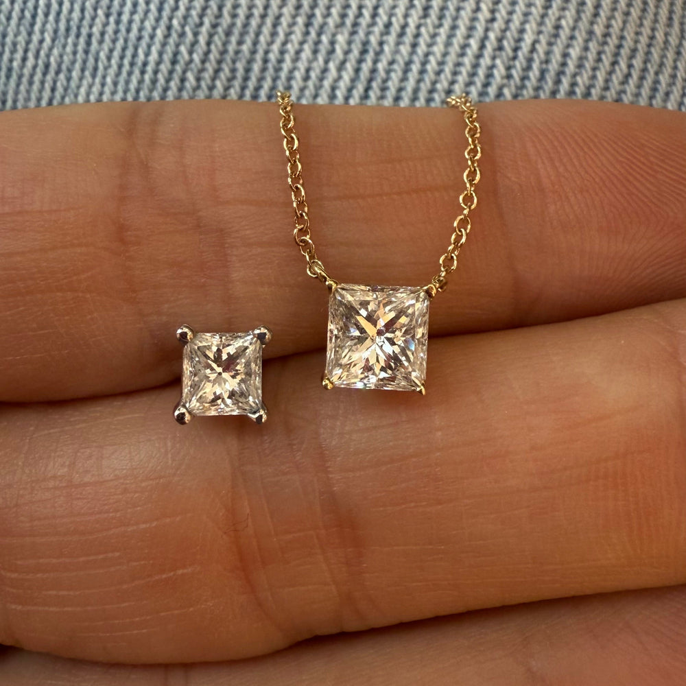 
                      
                        Collar Solitario de Diamante de 1ct corte PRINCESS
                      
                    