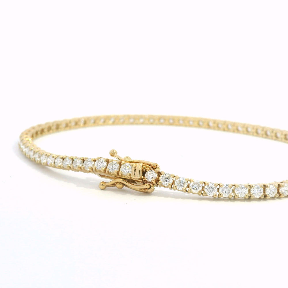 
                      
                        ENTREGA INMEDIATA / Pulsera Tenis con Diamantes / 3 CT / Oro amarillo 14K / 17-18 cm
                      
                    