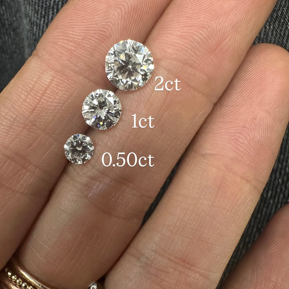 
                      
                        Anillo Solitario de Diamante de 1ct
                      
                    