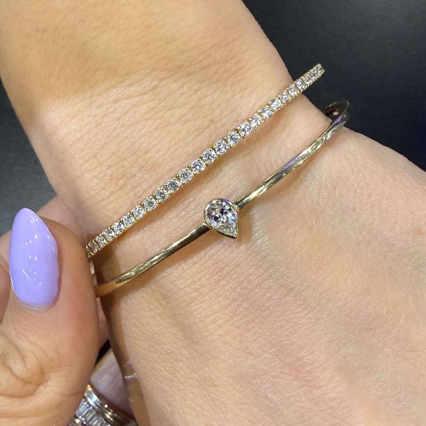 Bangle Flexible de Diamante Pera Biselado 0.50ct