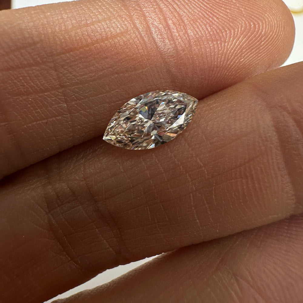 
                      
                        Diamante marquis 1.2ct color L, claridad SI1
                      
                    