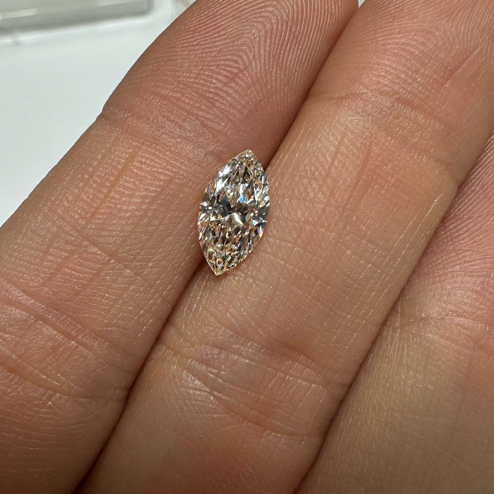 
                      
                        Diamante marquis 1.2ct color L, claridad SI1
                      
                    