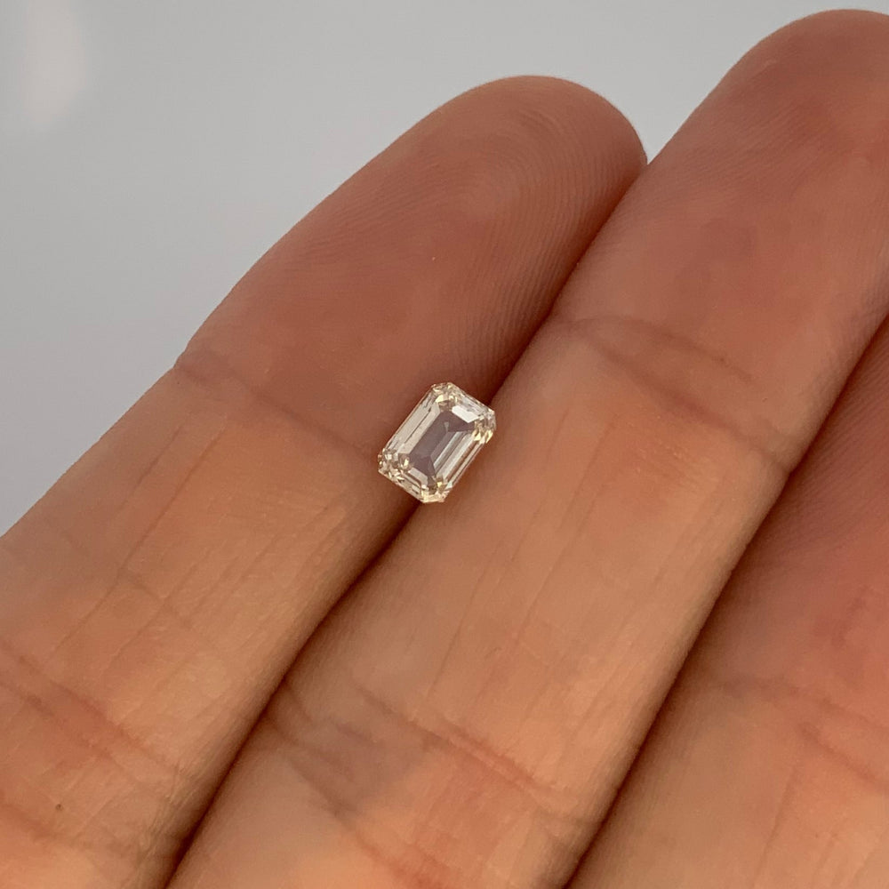 K - Diamante Champagne Corte Esmeralda de 0.59ct / Medidas 5.6 x 4mm