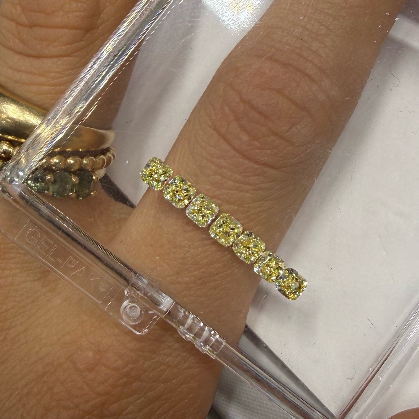 Media Churumbela De Diamantes Cushion Amarillos Total 2ct