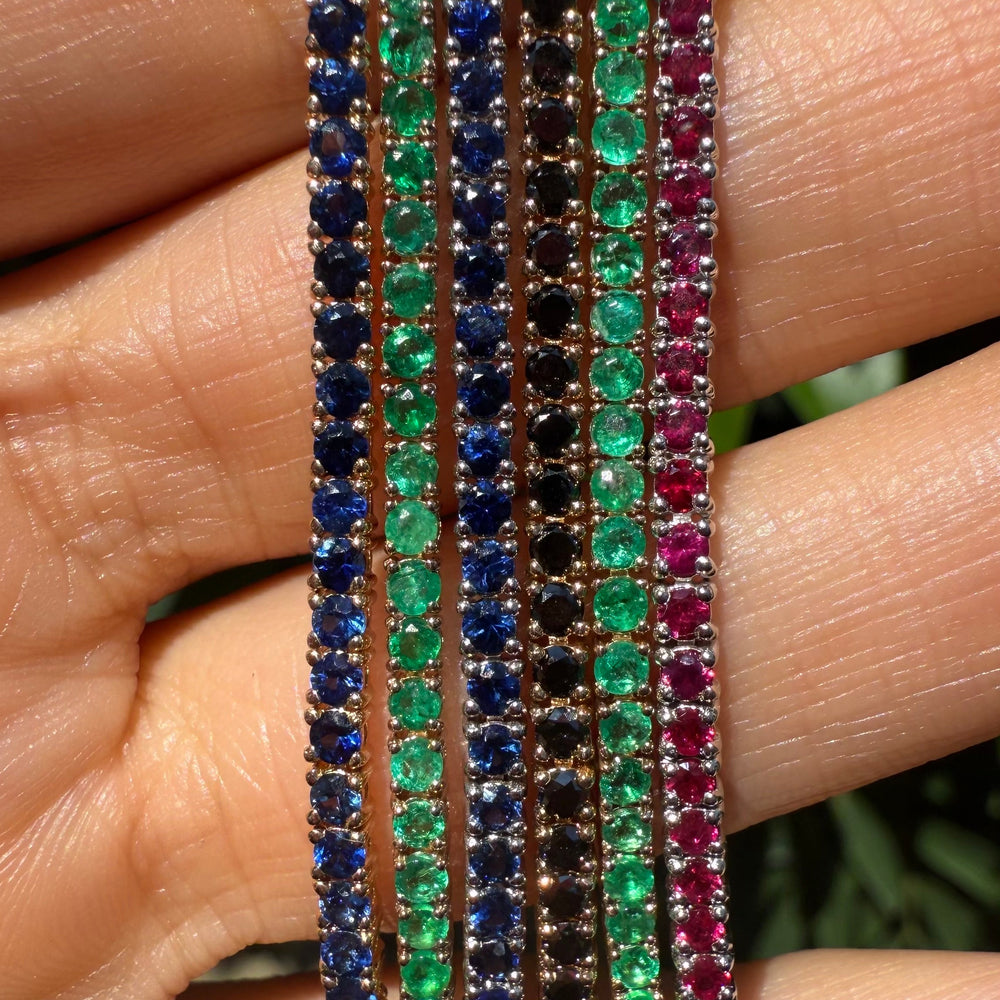 
                      
                        Pulsera Tenis de Diamante Negro 2mm
                      
                    