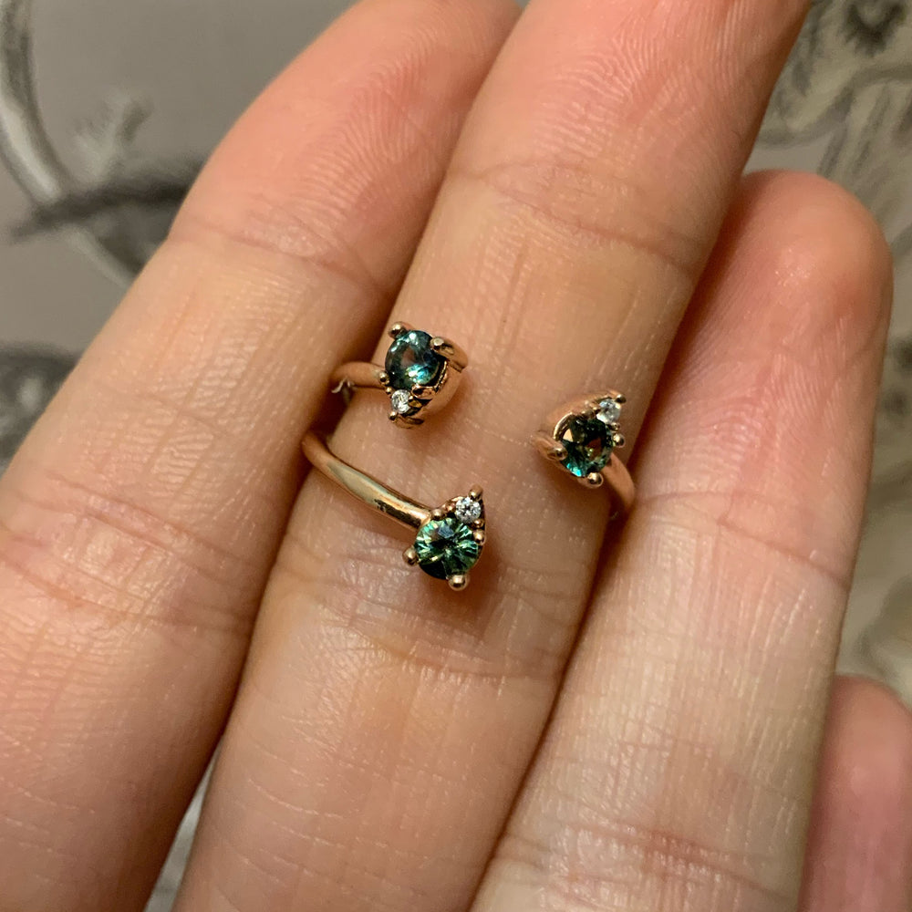 Anillo Jaqueline con Zafiros Azul Verdosos y Diamantes (edición limitada)