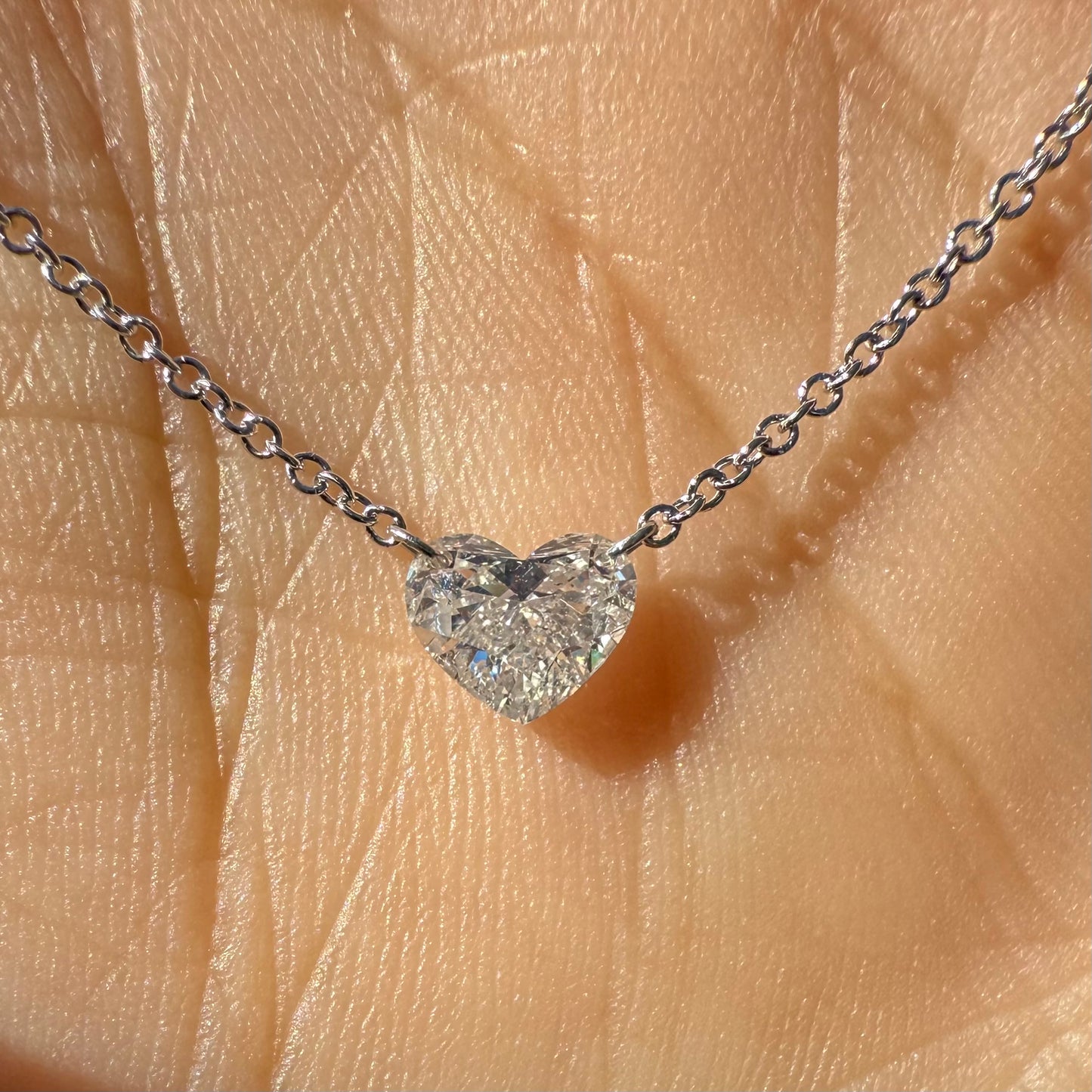 Collar de Diamante De Corazón Flotante 0.50ct