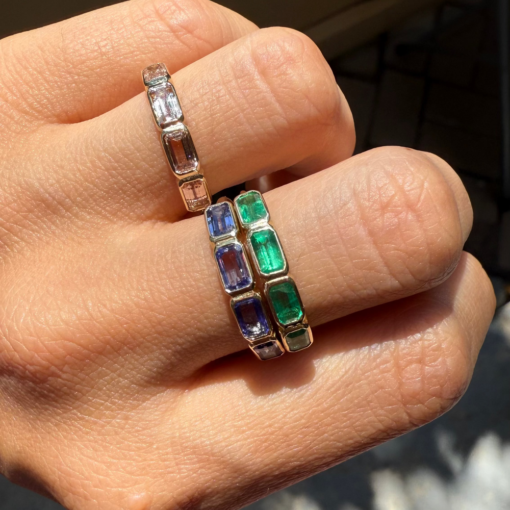 
                      
                        Anillo Zaira
                      
                    