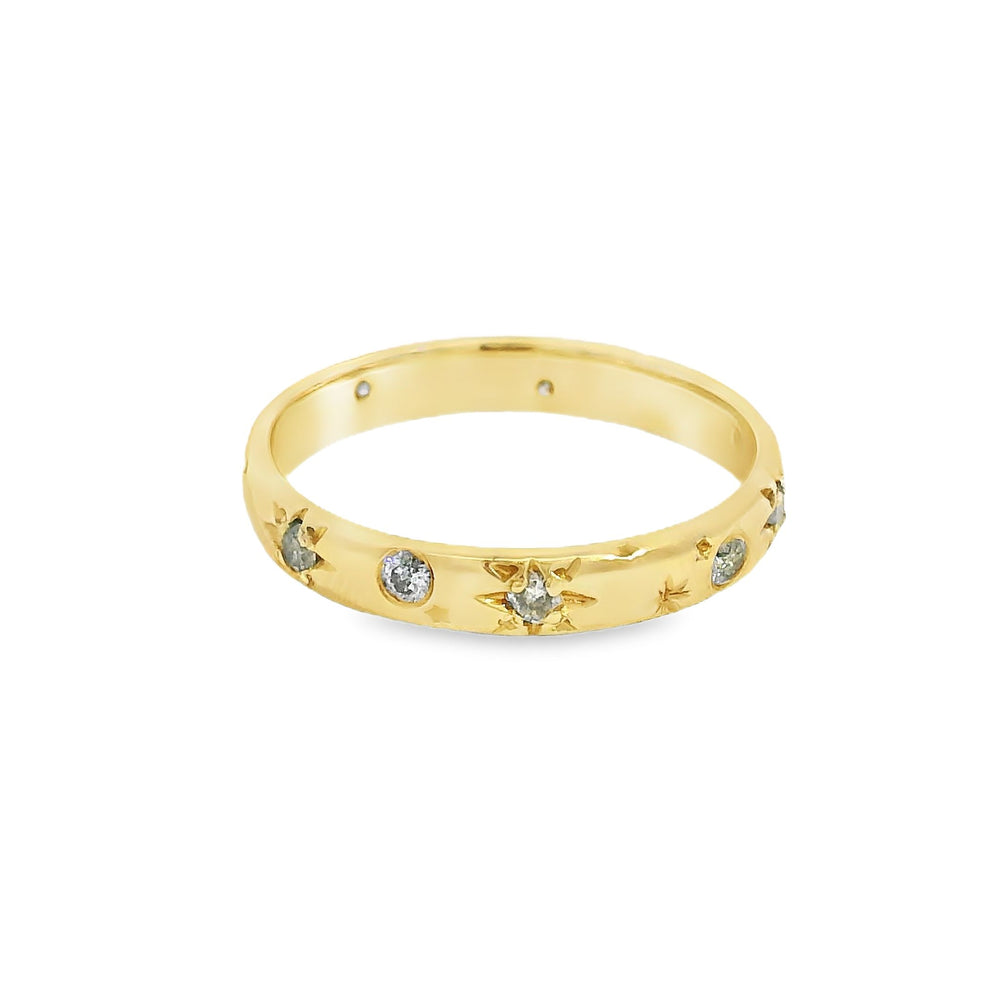 
                      
                        ENTREGA INMEDIATA / Argolla de Estrellas con Diamantes Salt and Pepper / Oro amarillo 14K / Talla 4.5
                      
                    