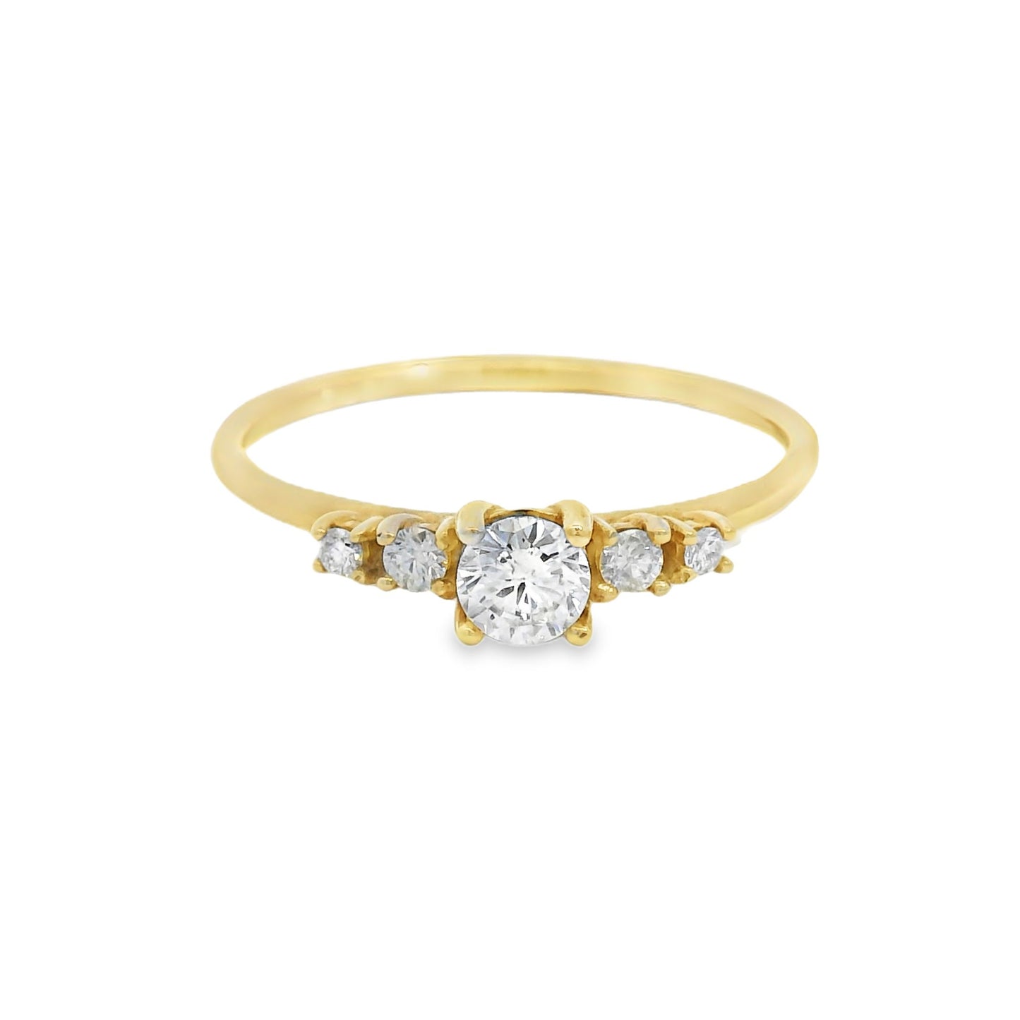 ENTREGA INMEDIATA / PIEZA ÚNICA / Anillo con Diamante central de 0.20 ct y Diamantes laterales / Oro amarillo 14K / Talla 7