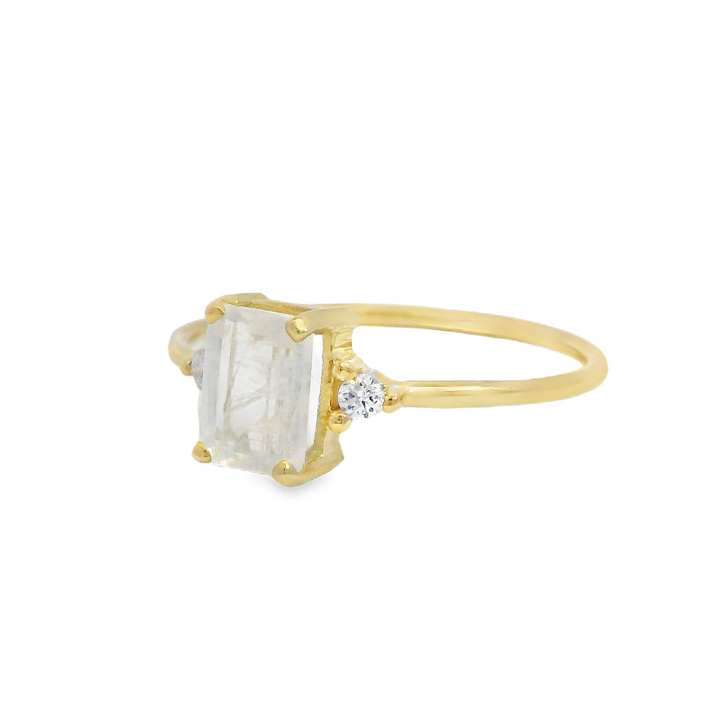 
                      
                        ENTREGA INMEDIATA / Anillo Ximena con Moonstone / Oro amarillo / 14K / Talla 8
                      
                    