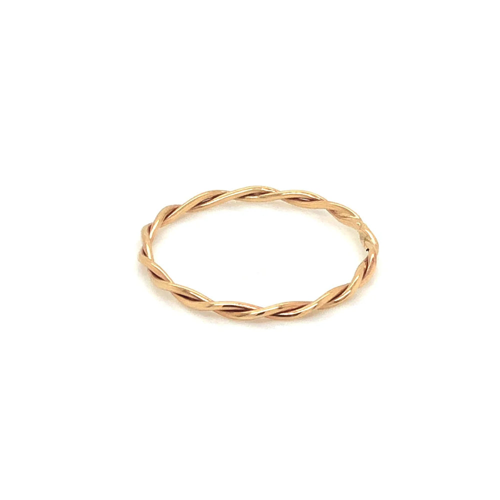 ENTREGA INMEDIATA / Argolla Twist  / Oro amarillo 14K / Talla 6