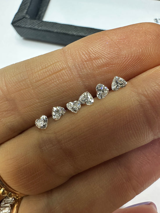 ANTICIPO / APARTADO media Churumbela de diamantes corte corazon de 0.15ct cada diamante VALOR TOTAL 43,000