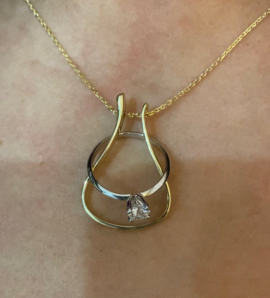 ENTREGA INMEDIATA / Collar Ring Holder / Oro Amarillo 14k