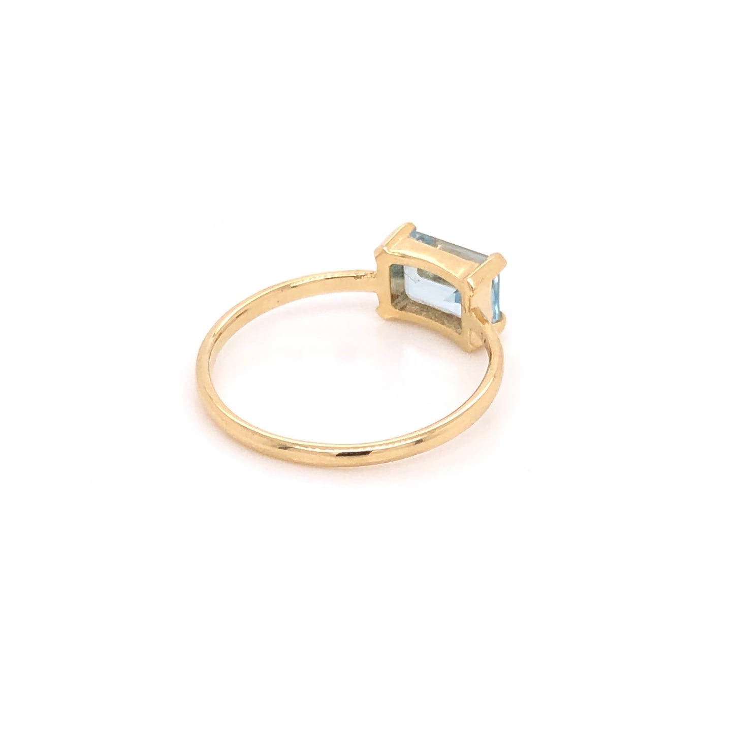 Horizontal Aquamarine Solitaire Ring