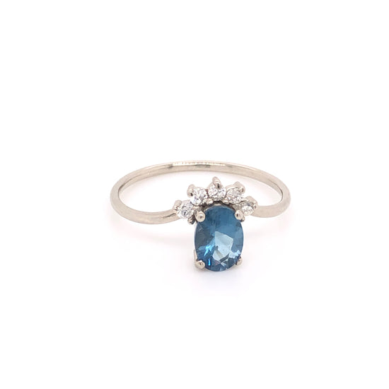 Intense Blue Aquamarine Ring with Diamond Crown