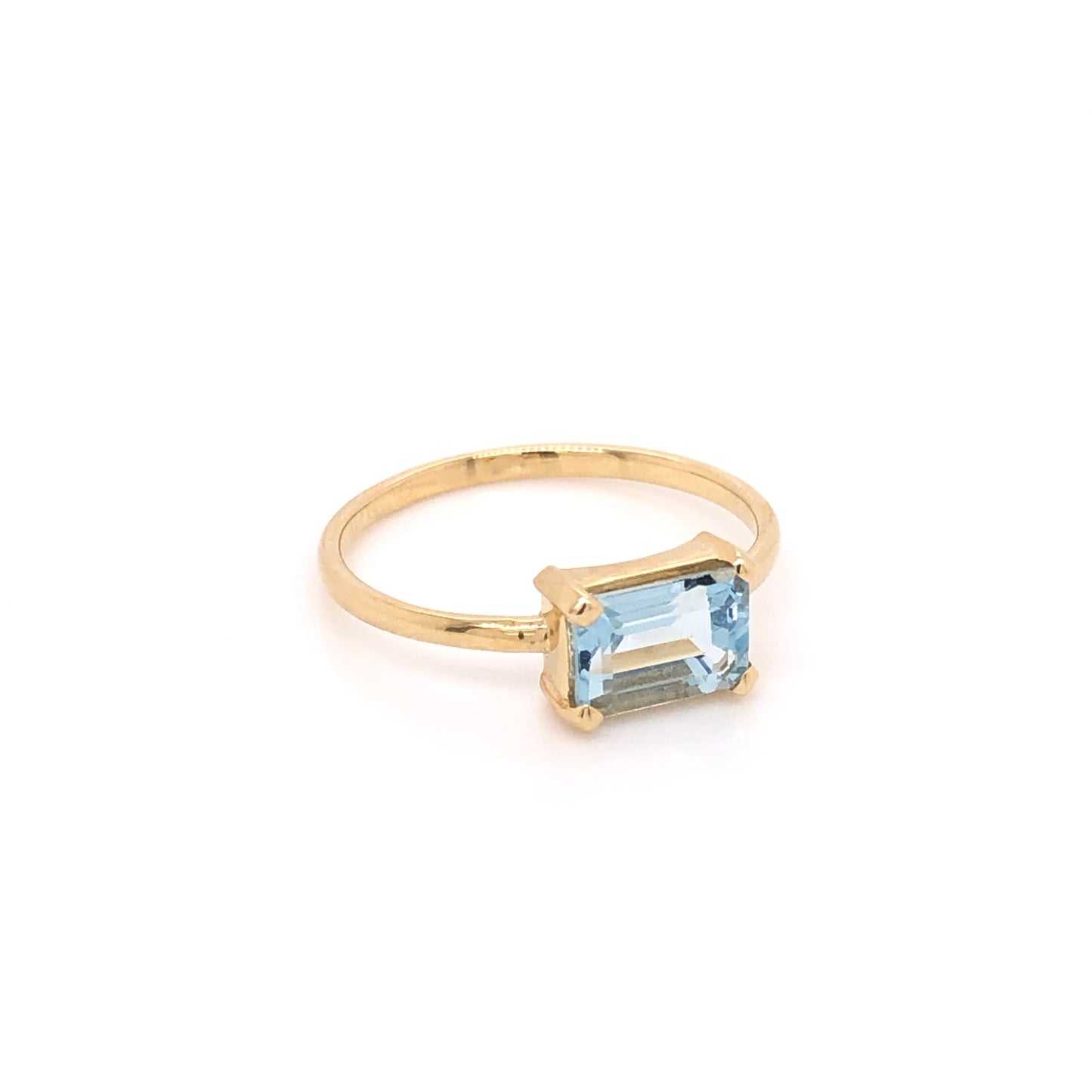 Horizontal Aquamarine Solitaire Ring