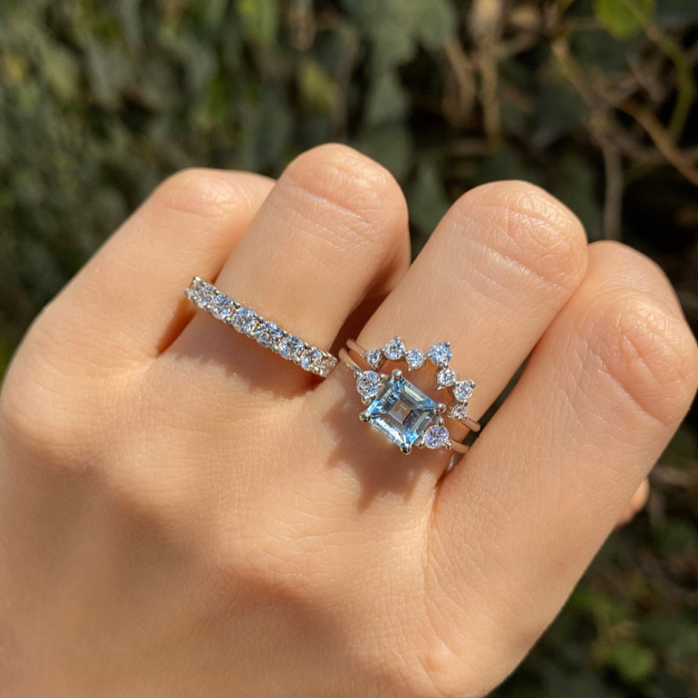 
                      
                        Aquamarine Ring with Side Diamonds (single piece)
                      
                    