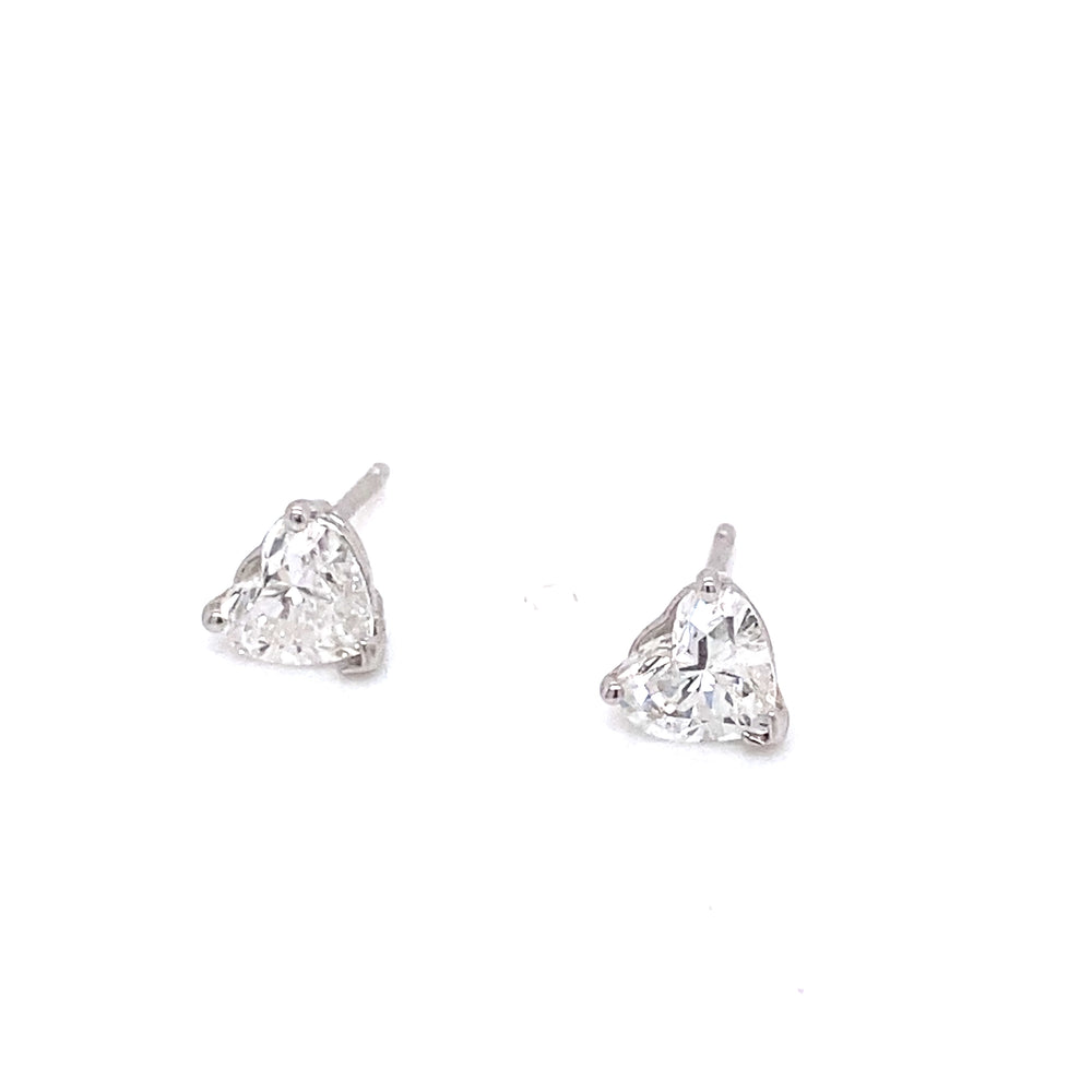 
                      
                        ENTREGA INMEDIATA / Aretes de diamantes en forma de corazón (pieza única)
                      
                    