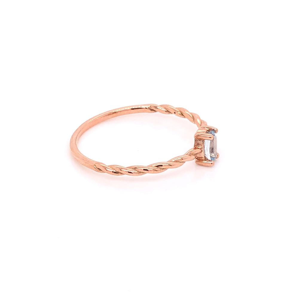 
                      
                        Anillo Carolina
                      
                    