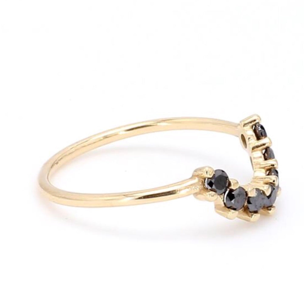 
                      
                        Anillo Corona Mijal con Diamantes Negros
                      
                    