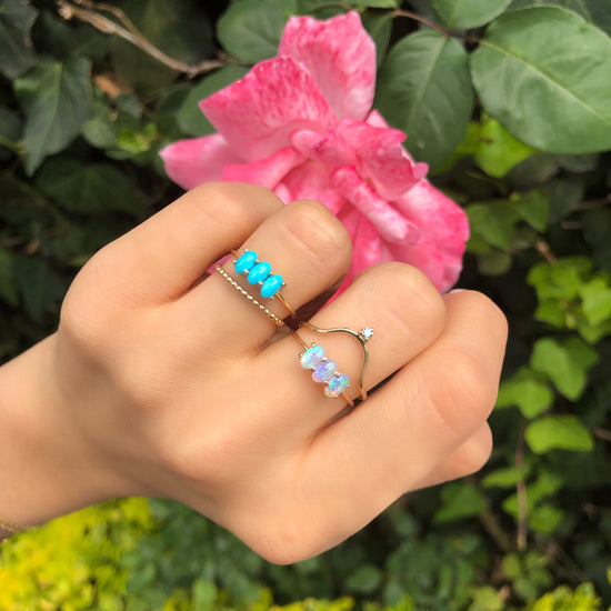 Soluna Ring with Opals