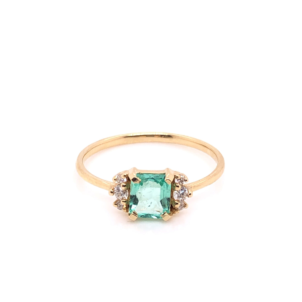
                      
                        Emerald Ring with Diamonds (single piece)
                      
                    