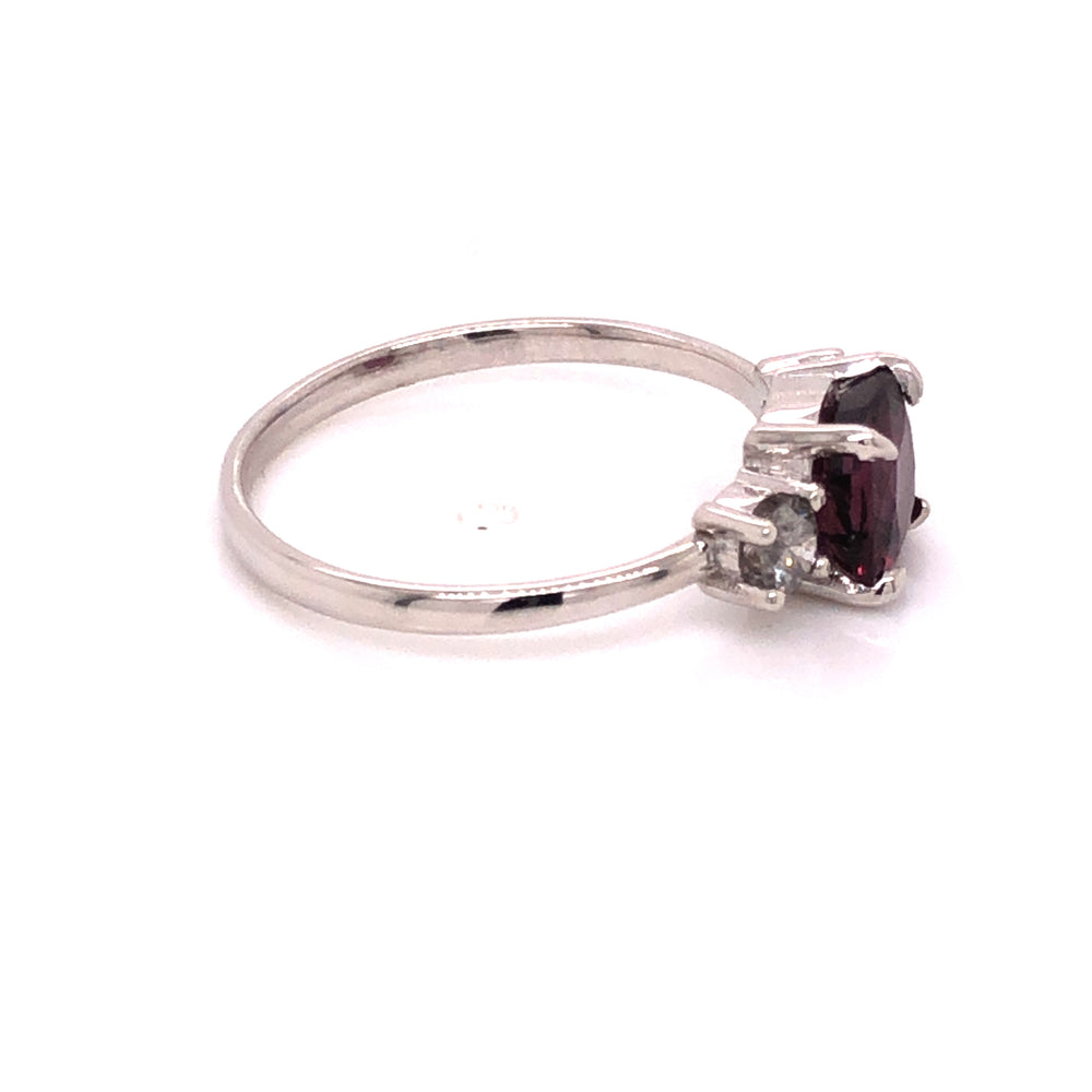 
                      
                        ENTREGA INMEDIATA / Anillo de Espinela con diamantes salt and pepper / pieza única
                      
                    
