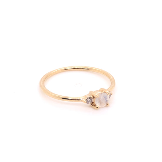 IMMEDIATE DELIVERY / Ring with June-Moonstone / 14k yellow gold / Size 6