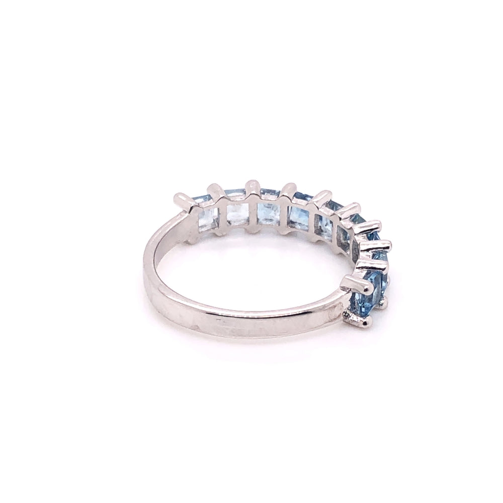 
                      
                        Half Aquamarinas Princess Churumbela (only one piece)
                      
                    