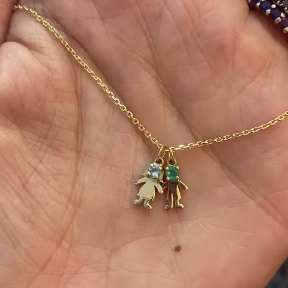 
                      
                        Dije de Niño o Niña con Piedra de Nacimiento
                      
                    